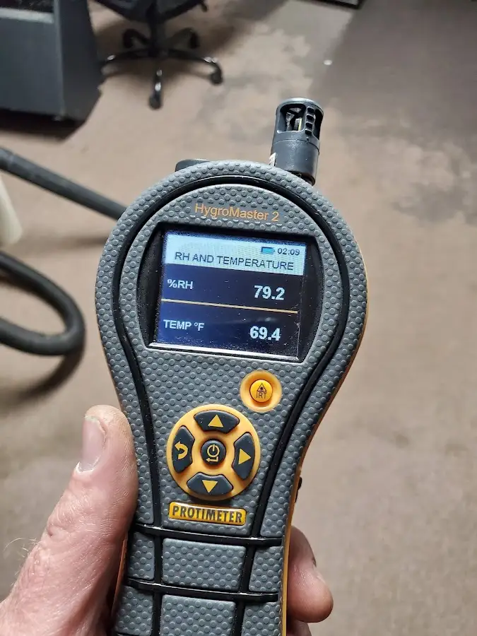 Moisture meter humidity assessment for Mold Remediation & Removal in Vicksburg